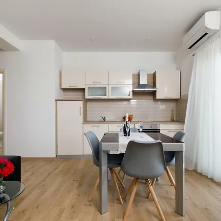 Lusani Apartman