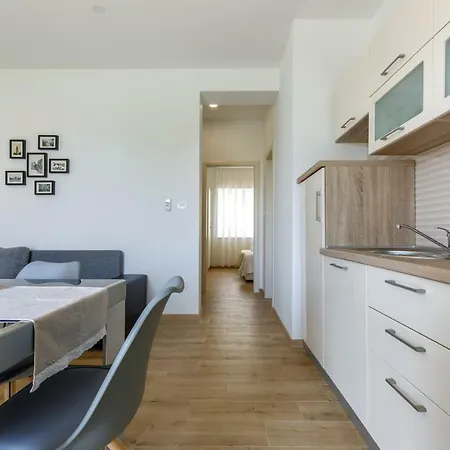Apartman Lusani