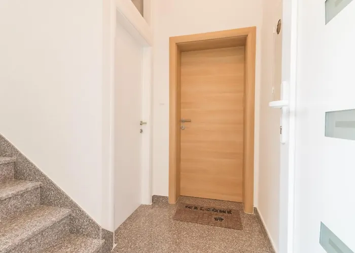 Appartement Lusani *