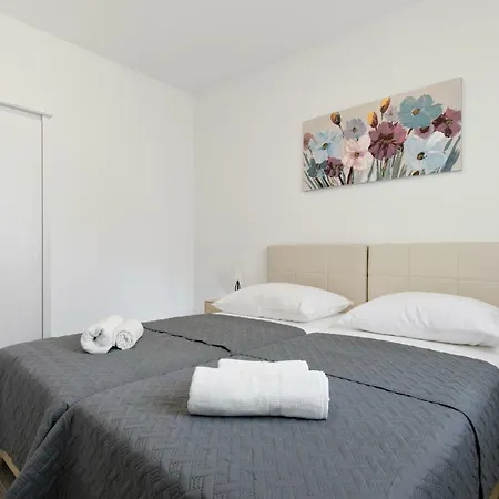 Lusani * スプリト